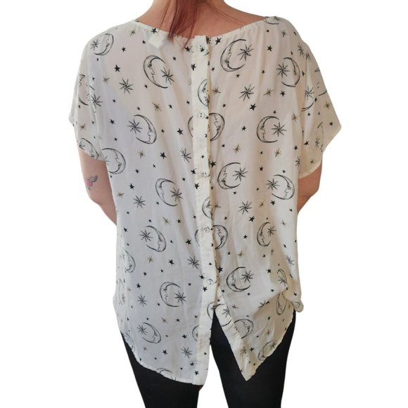 Torrid Moon and Stars Blouse Size 2 - Picture 2 of 5